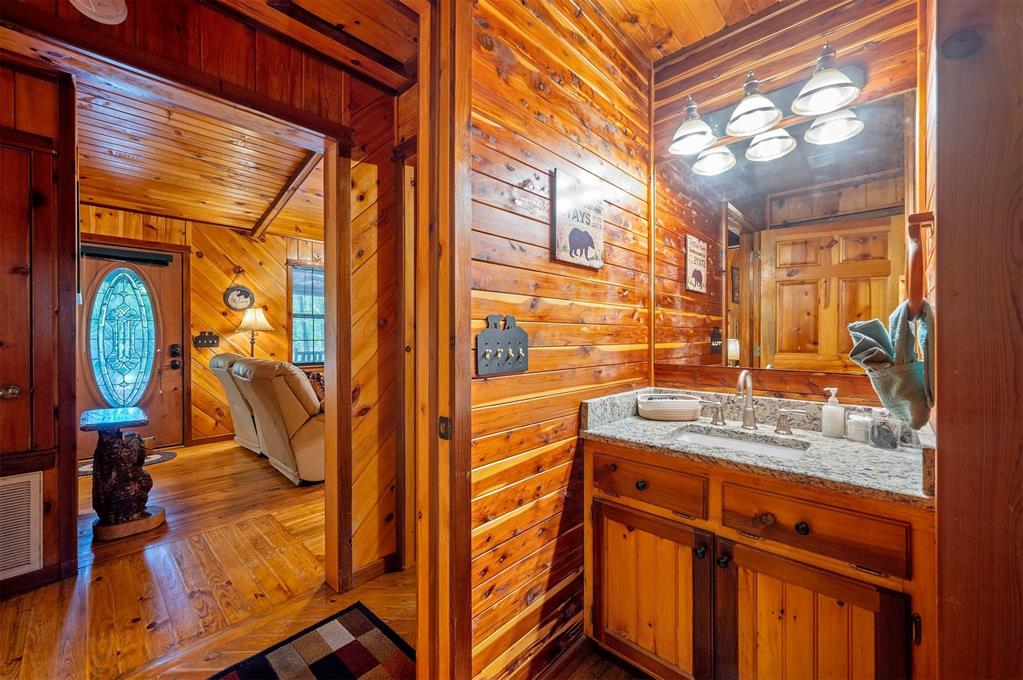 343 Woodland Circle
