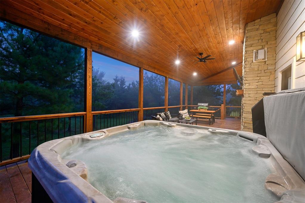 203 Hackberry Flat Trail