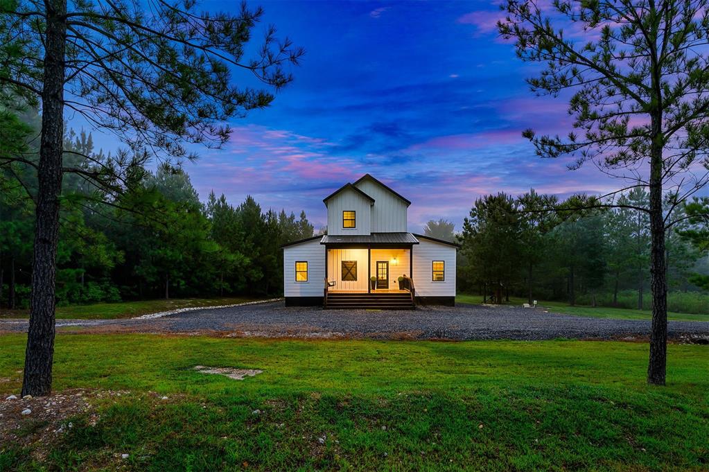 203 Hackberry Flat Trail