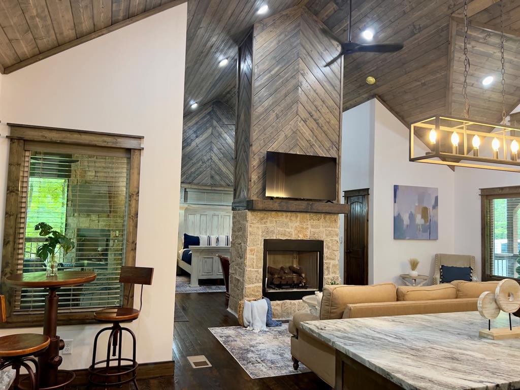 251 Mossy Bottom Trail