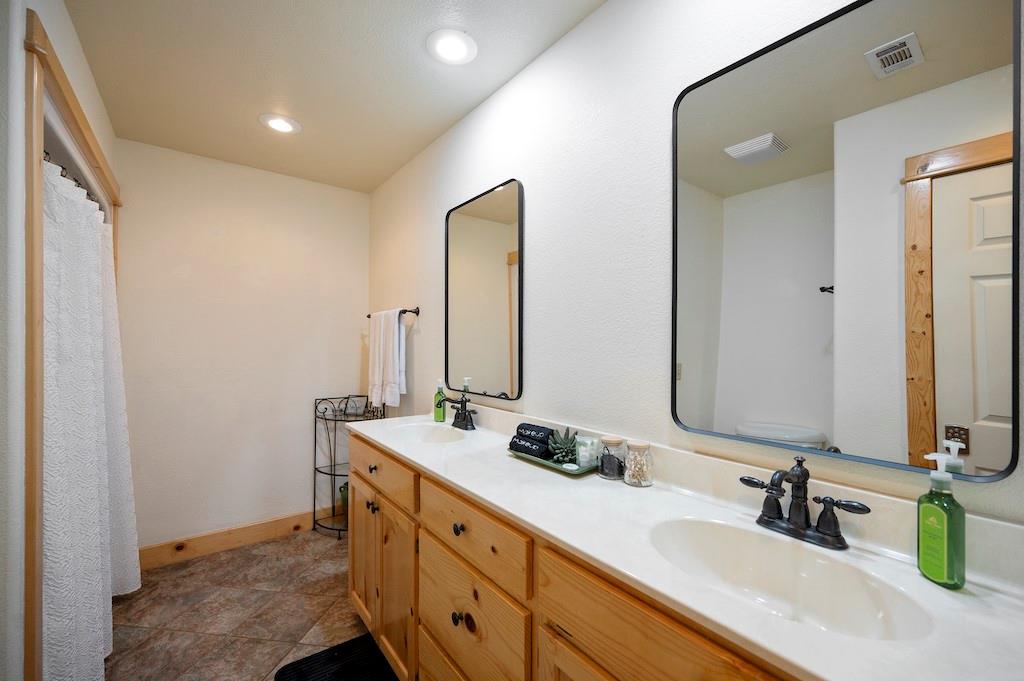 182 Paddlefish Road
