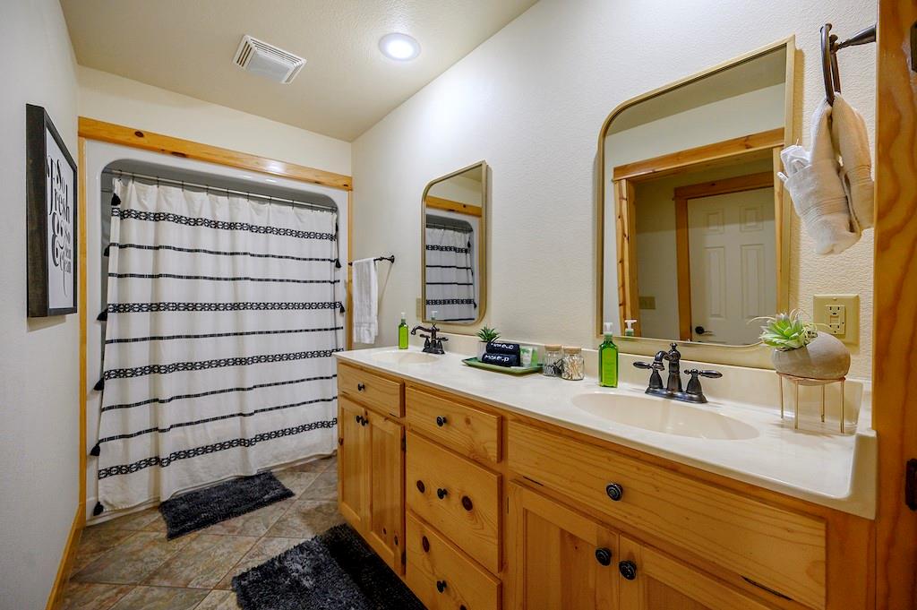 182 Paddlefish Road