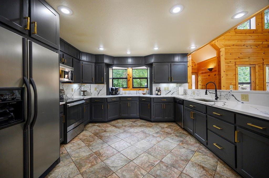 182 Paddlefish Road