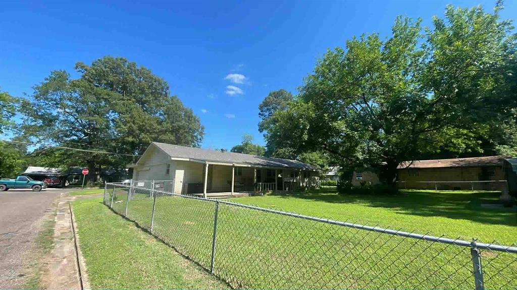 501 SE AVE J Avenue