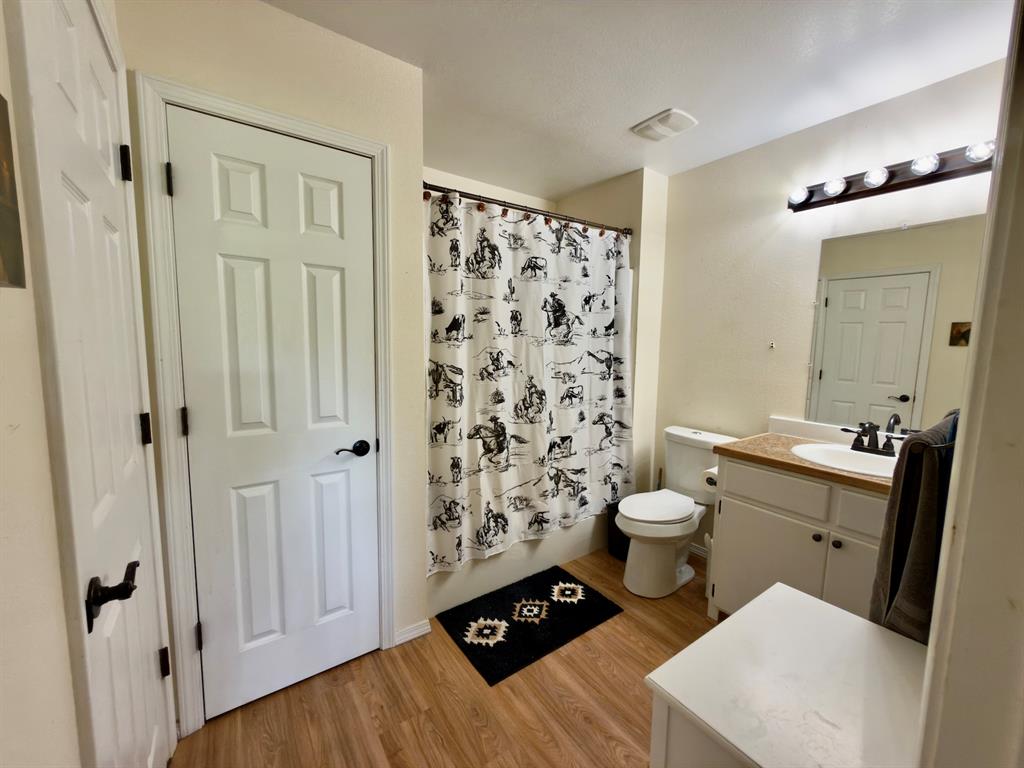 812 Valliant Bypass Road