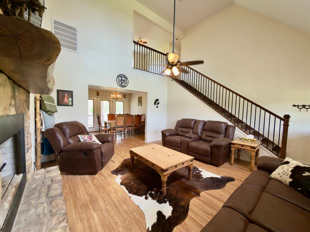 812 Valliant Bypass Road