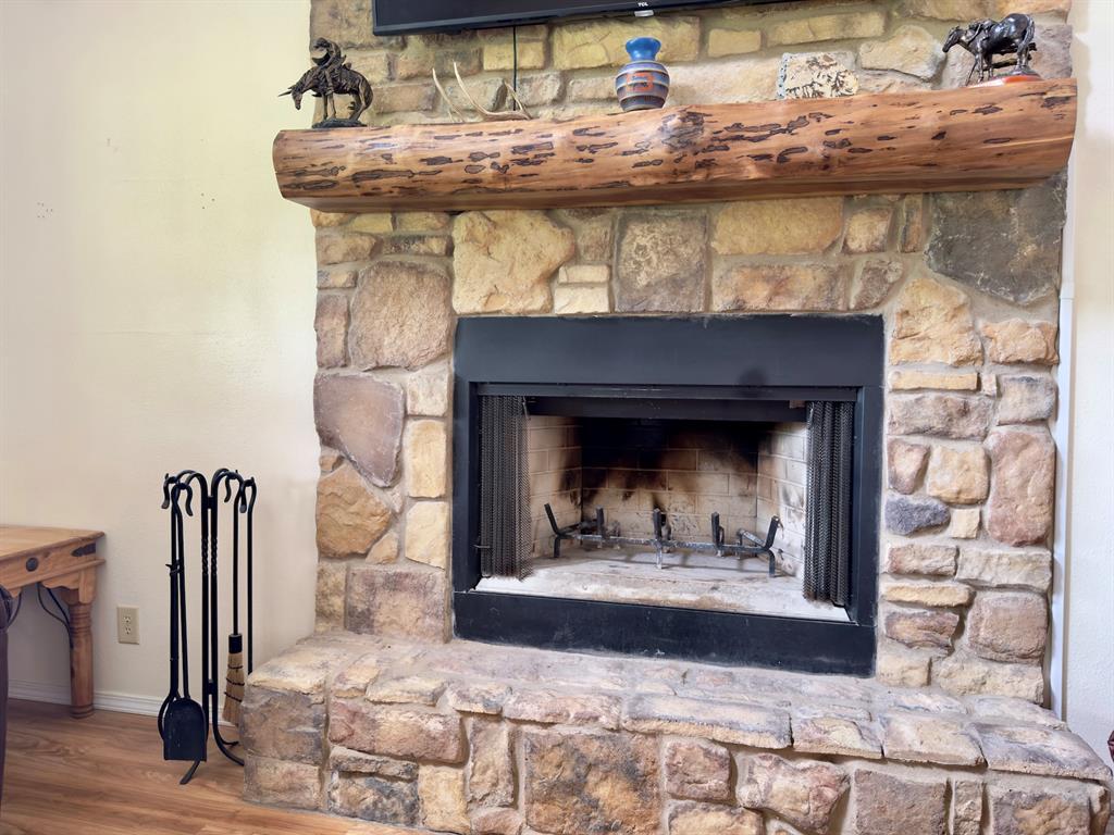 812 Valliant Bypass Road