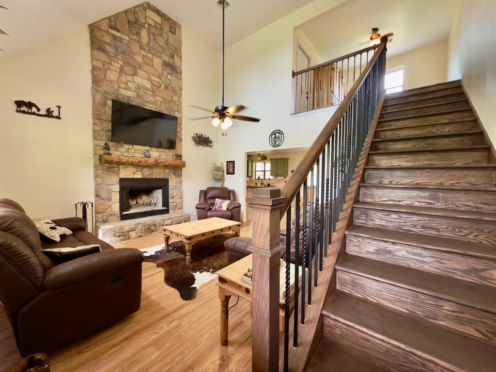 812 Valliant Bypass Road