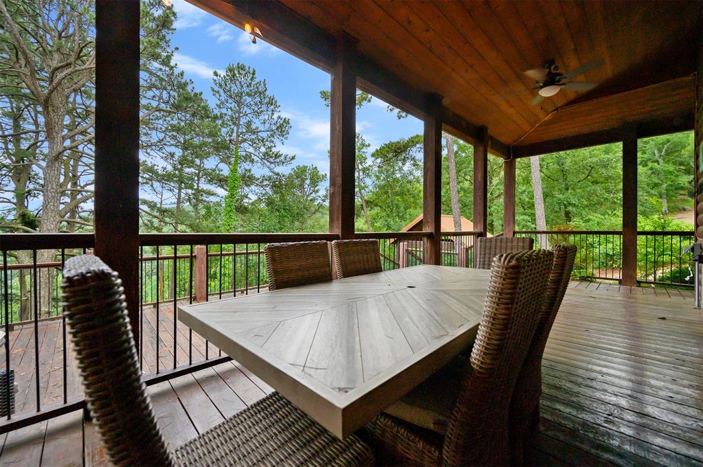 68 Lake Bluff Lane