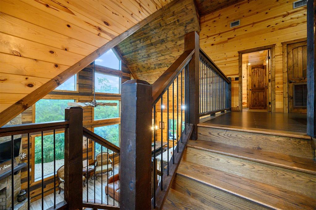 68 Lake Bluff Lane