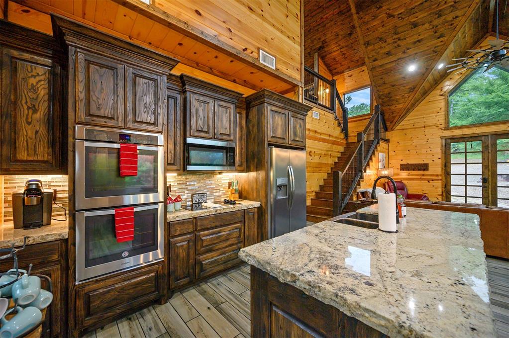 68 Lake Bluff Lane