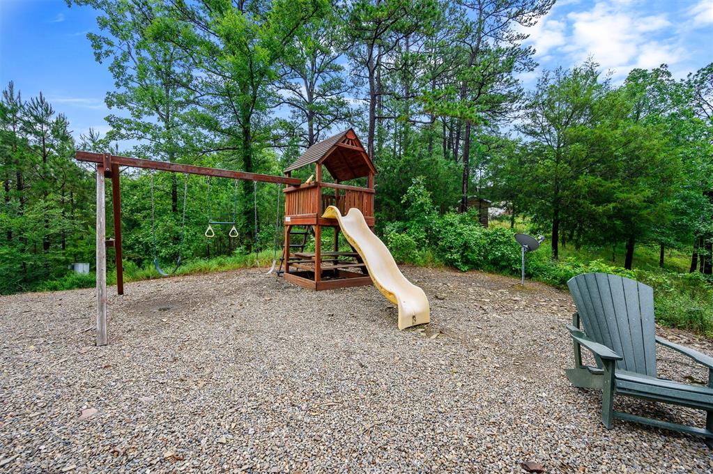 68 Lake Bluff Lane