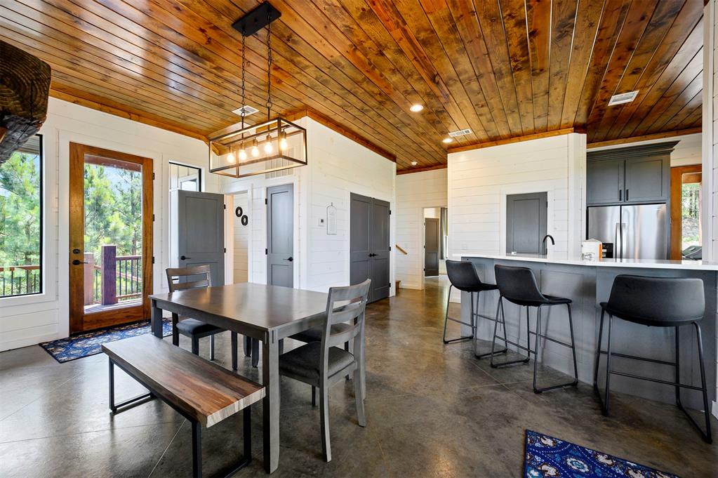 32 Scarlet Oak Trail
