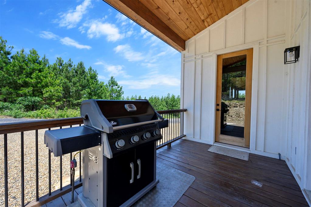 32 Scarlet Oak Trail