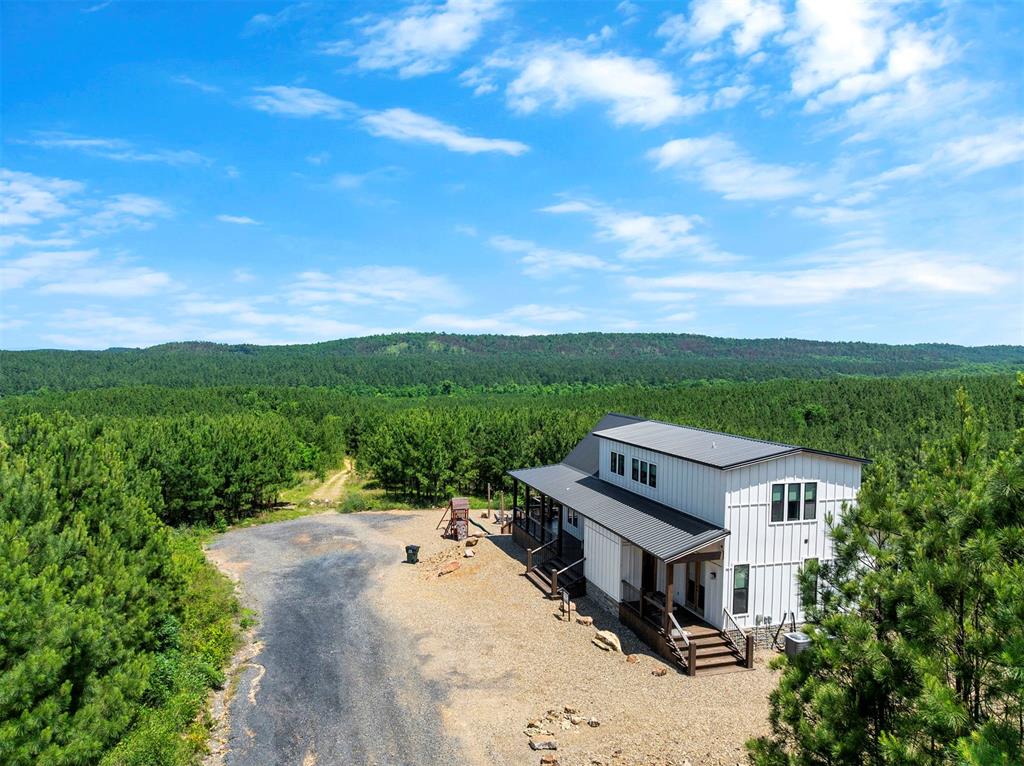 32 Scarlet Oak Trail