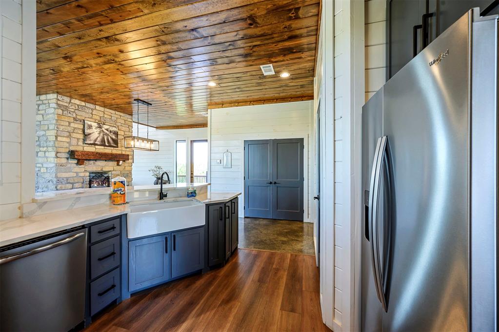 32 Scarlet Oak Trail
