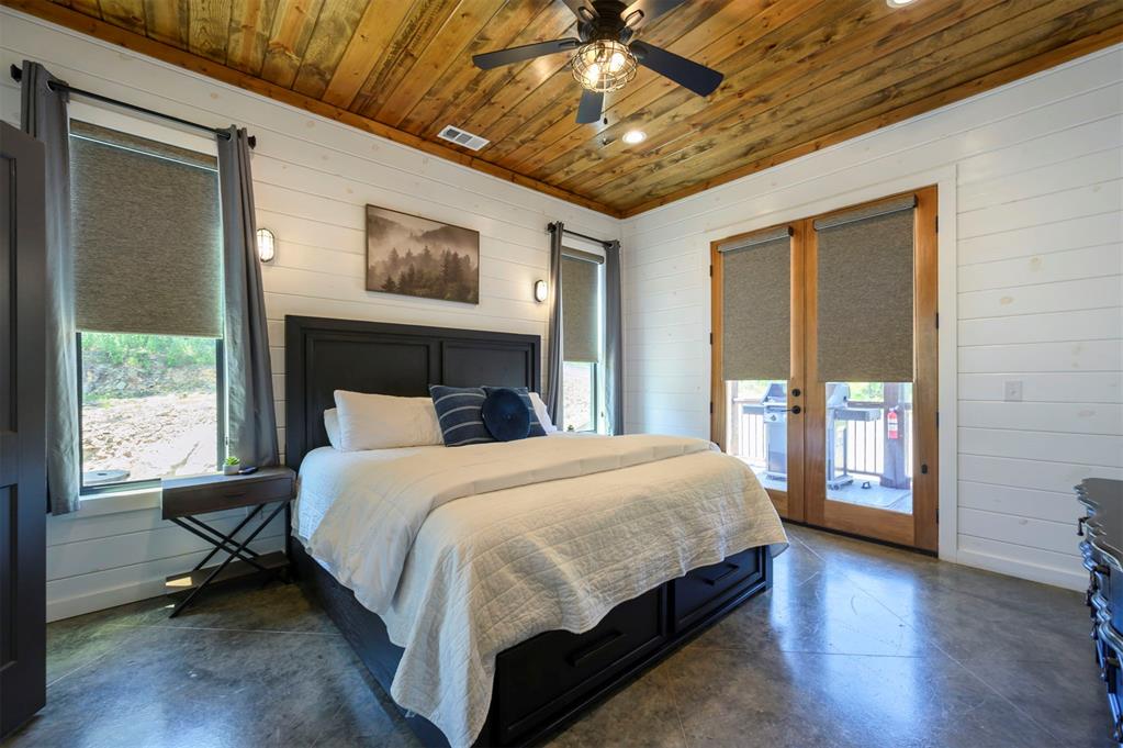 32 Scarlet Oak Trail