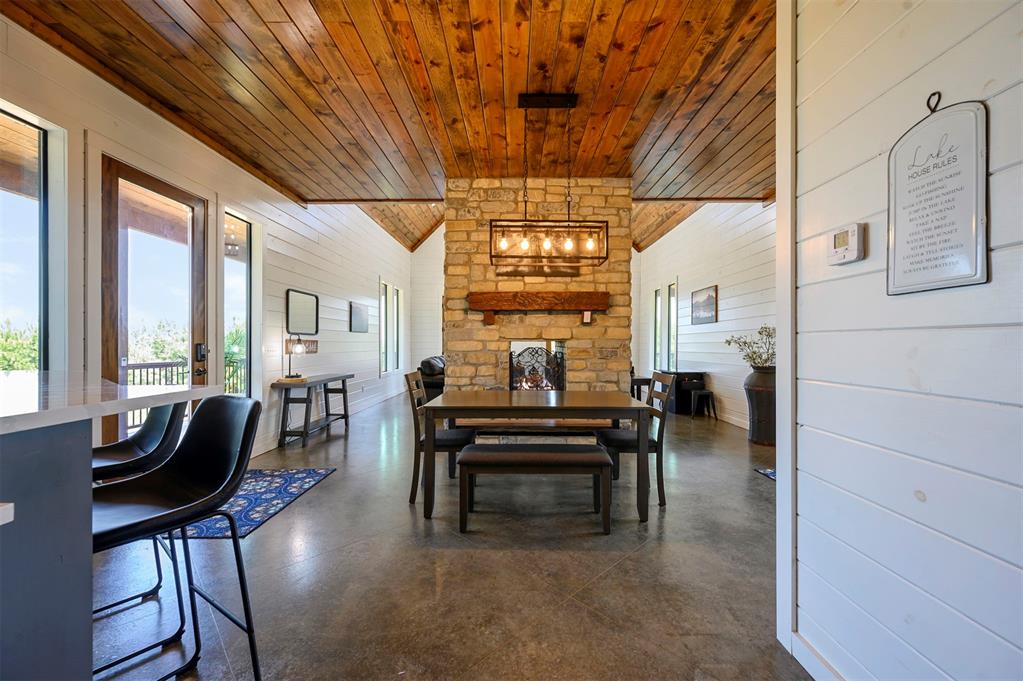 32 Scarlet Oak Trail