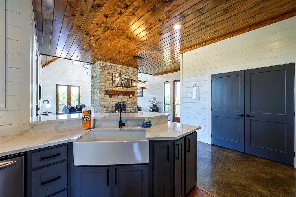 32 Scarlet Oak Trail