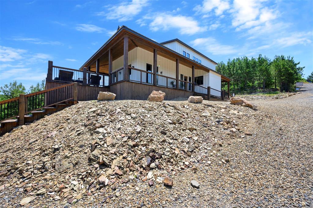 32 Scarlet Oak Trail