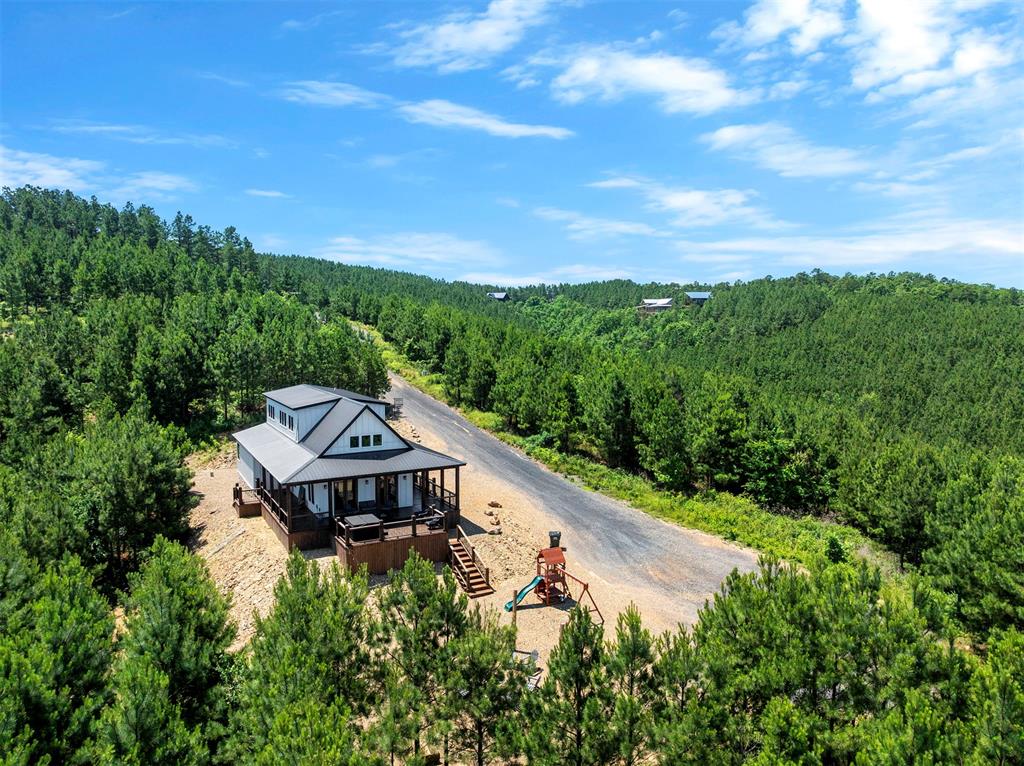 32 Scarlet Oak Trail