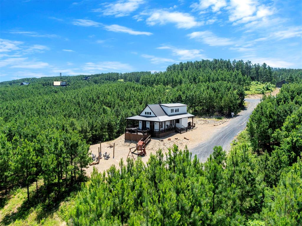 32 Scarlet Oak Trail