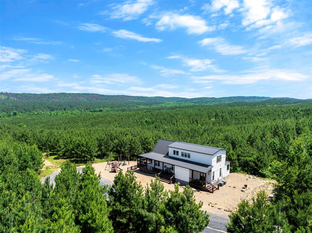 32 Scarlet Oak Trail
