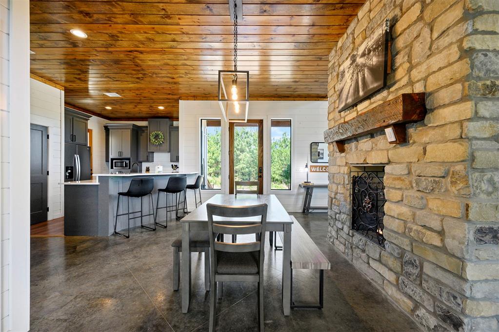 32 Scarlet Oak Trail