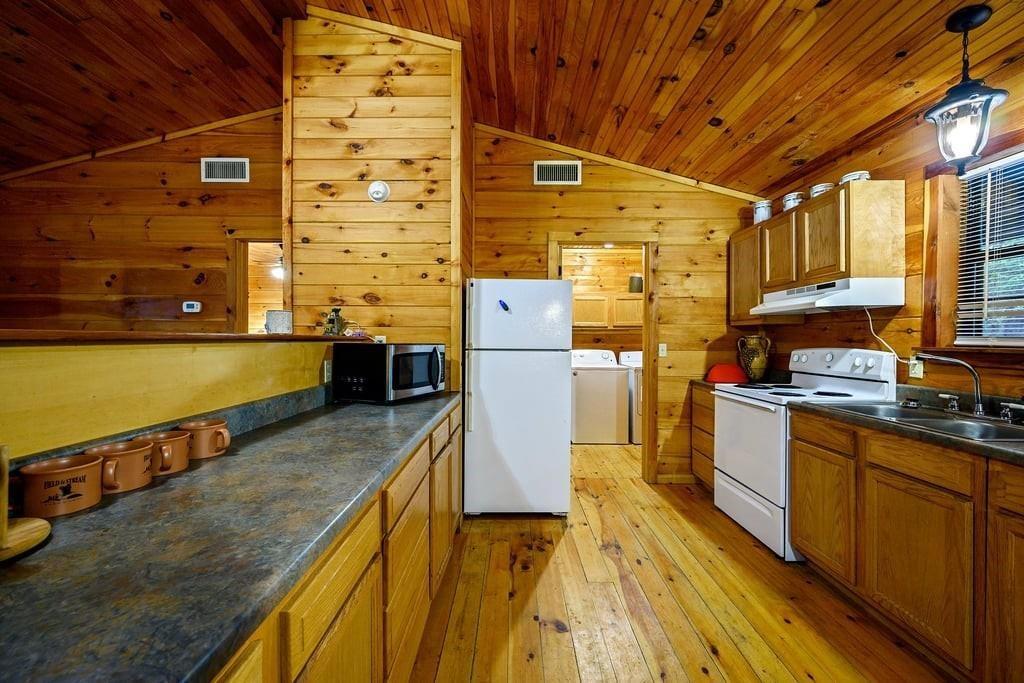 657 Canoe Road