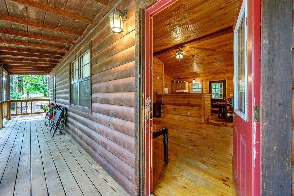 657 Canoe Road