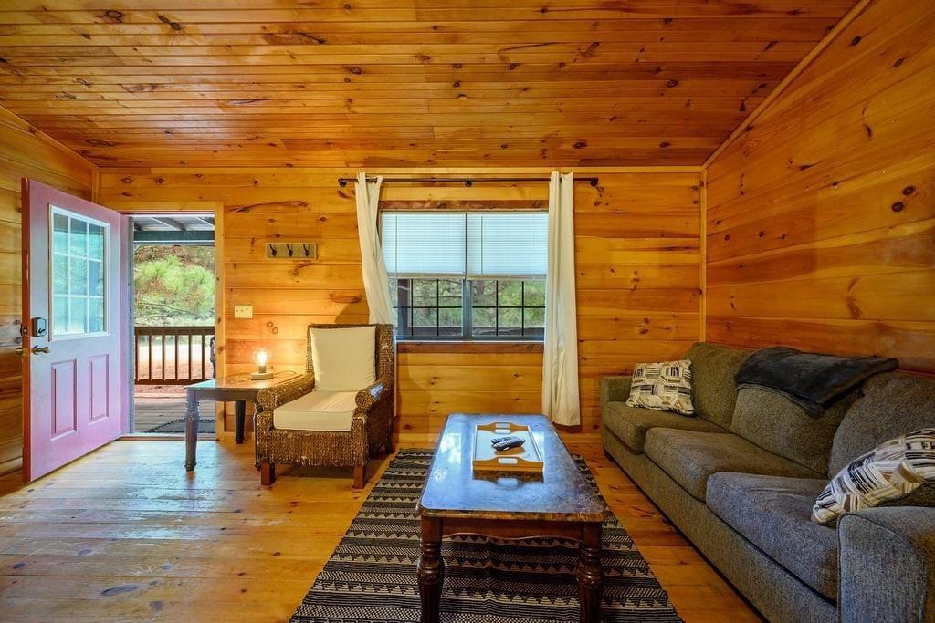 657 Canoe Road