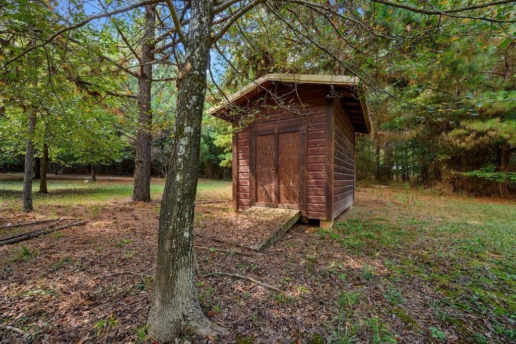 657 Canoe Road