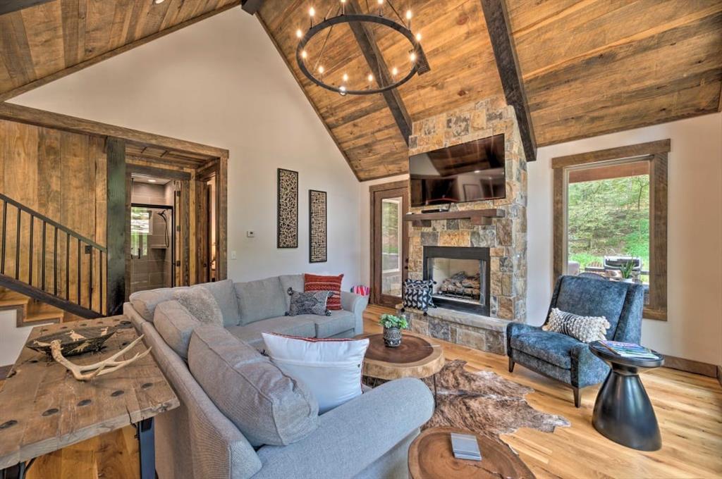 367 Split Creek Lane