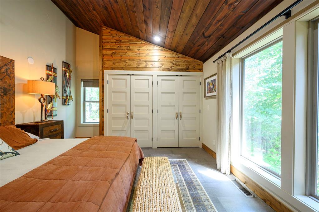 116 Raintree Road
