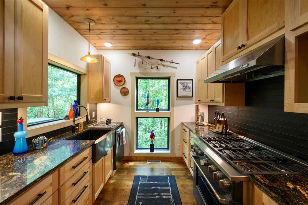 116 Raintree Road