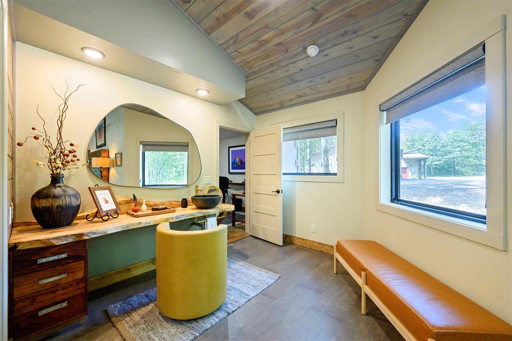 116 Raintree Road