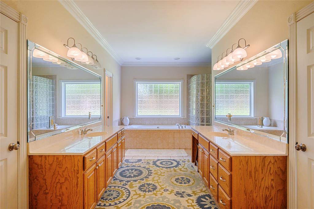 113 High Meadow Circle