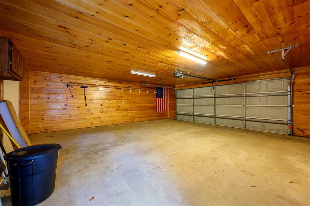 611 W Circle Drive