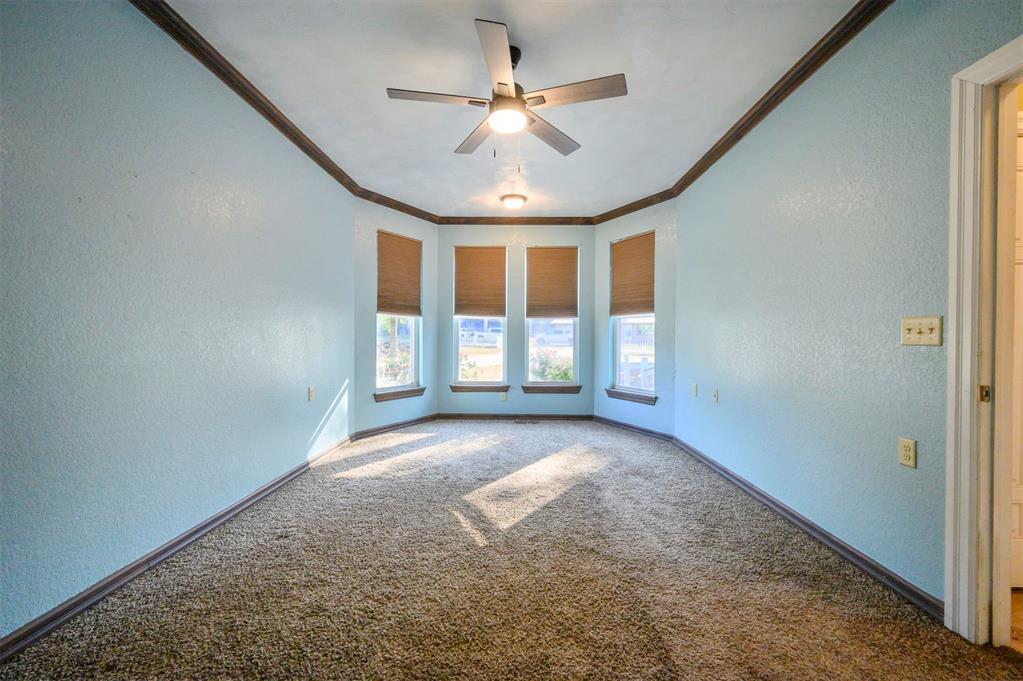 611 W Circle Drive