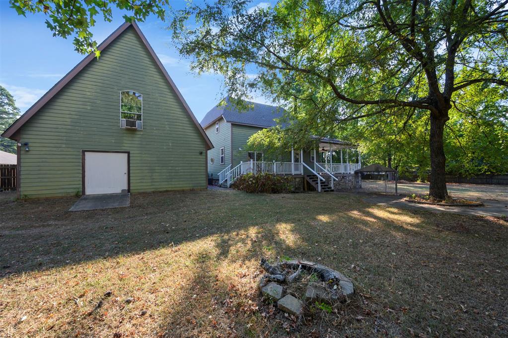 611 W Circle Drive