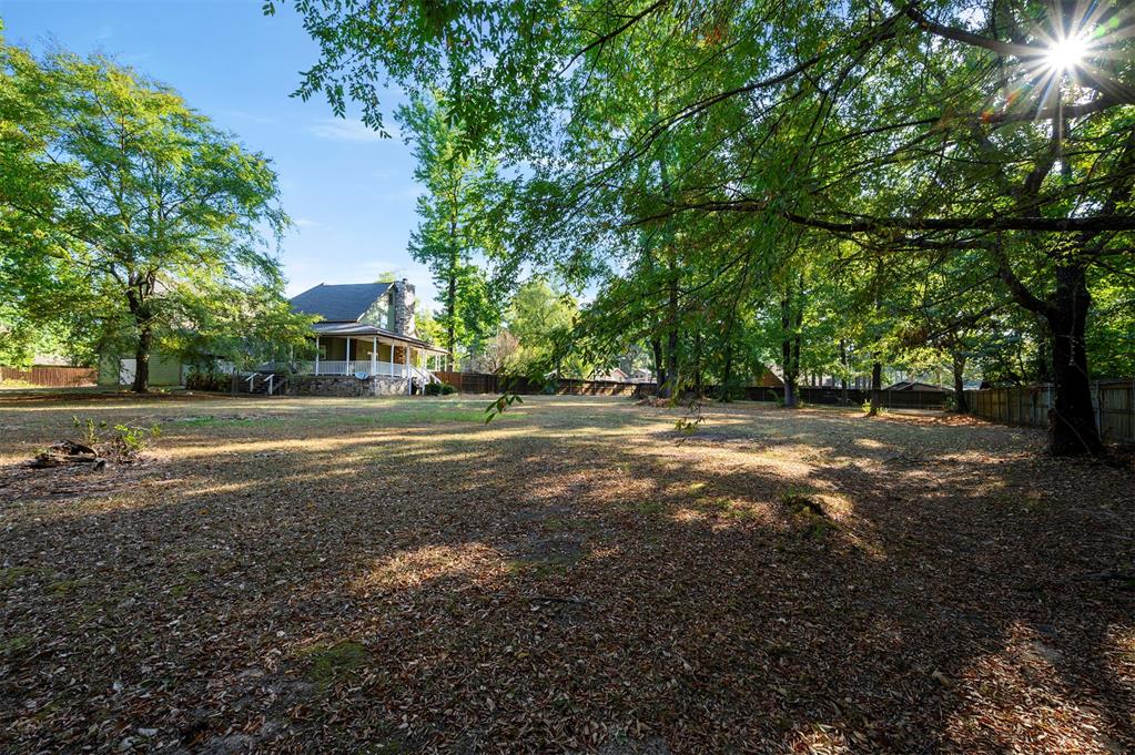 611 W Circle Drive