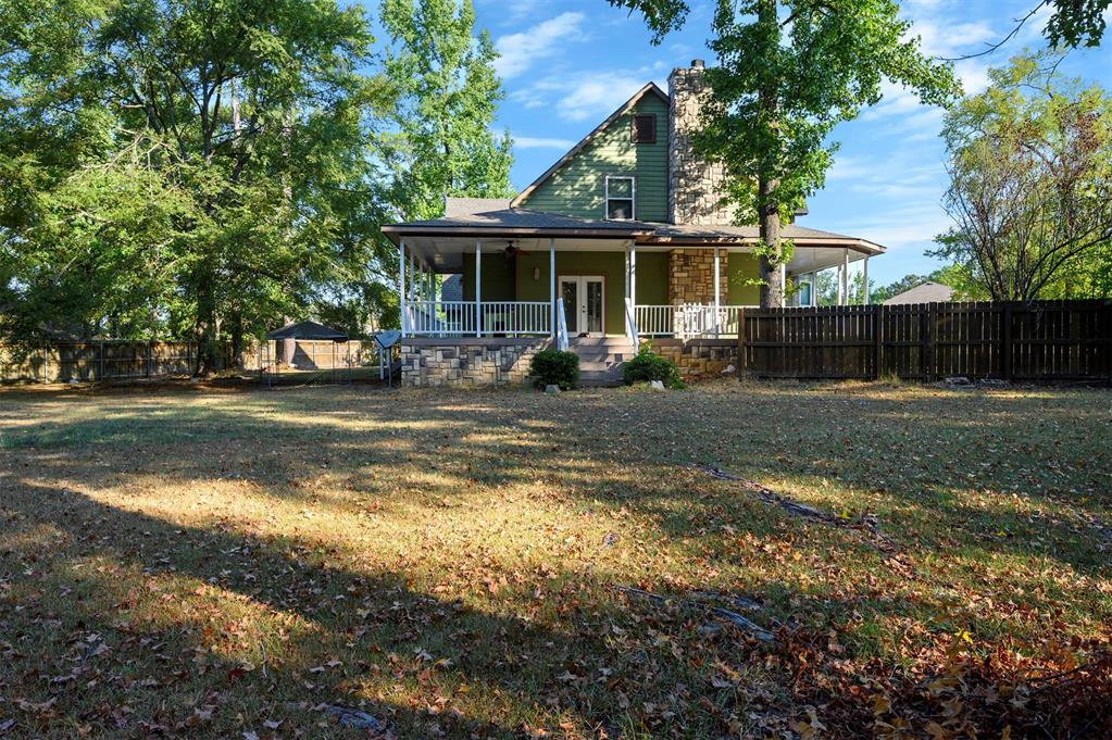 611 W Circle Drive