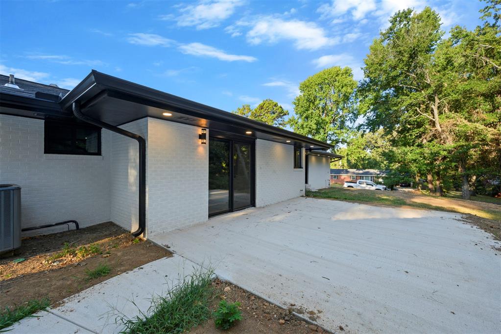 510 W Adams Street