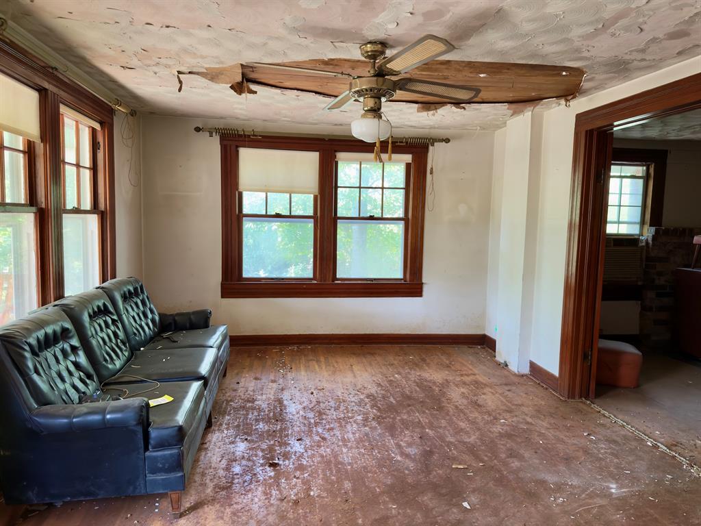 484 Old State Highway 4