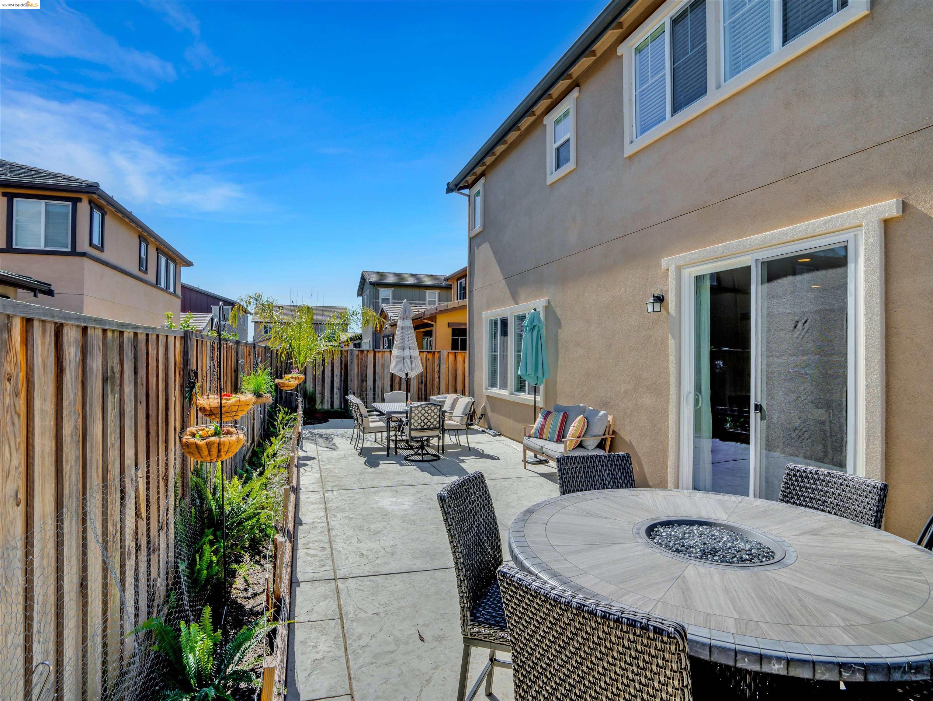 326 Bluestone Dr
