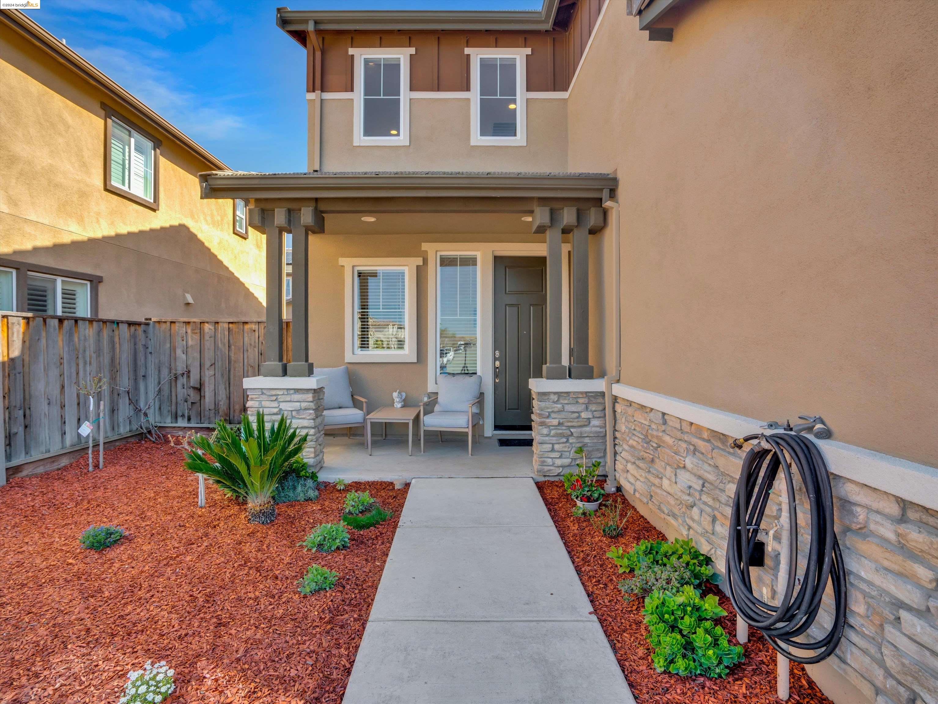 326 Bluestone Dr
