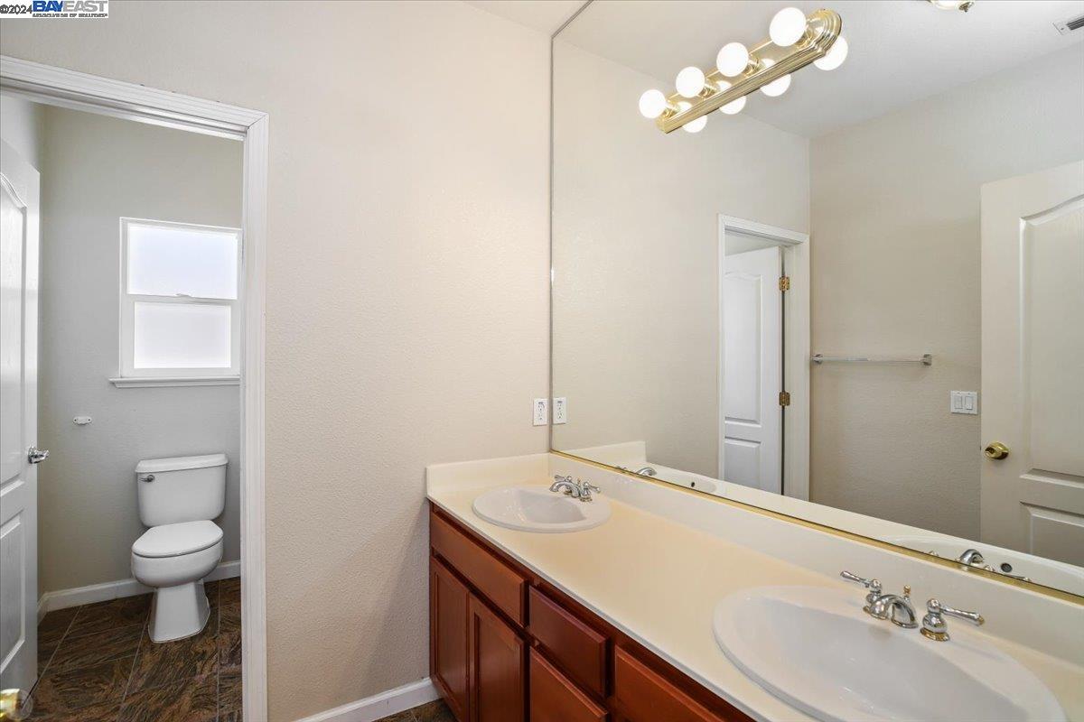 4749 English Oaks Court