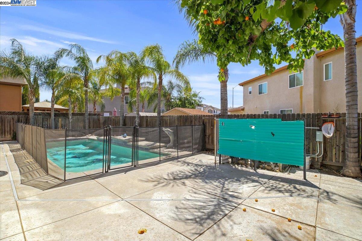 4749 English Oaks Court