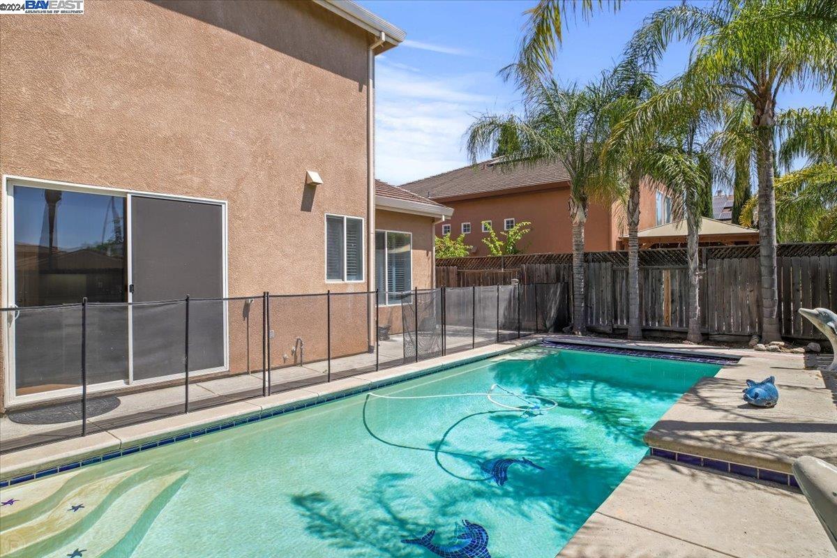 4749 English Oaks Court