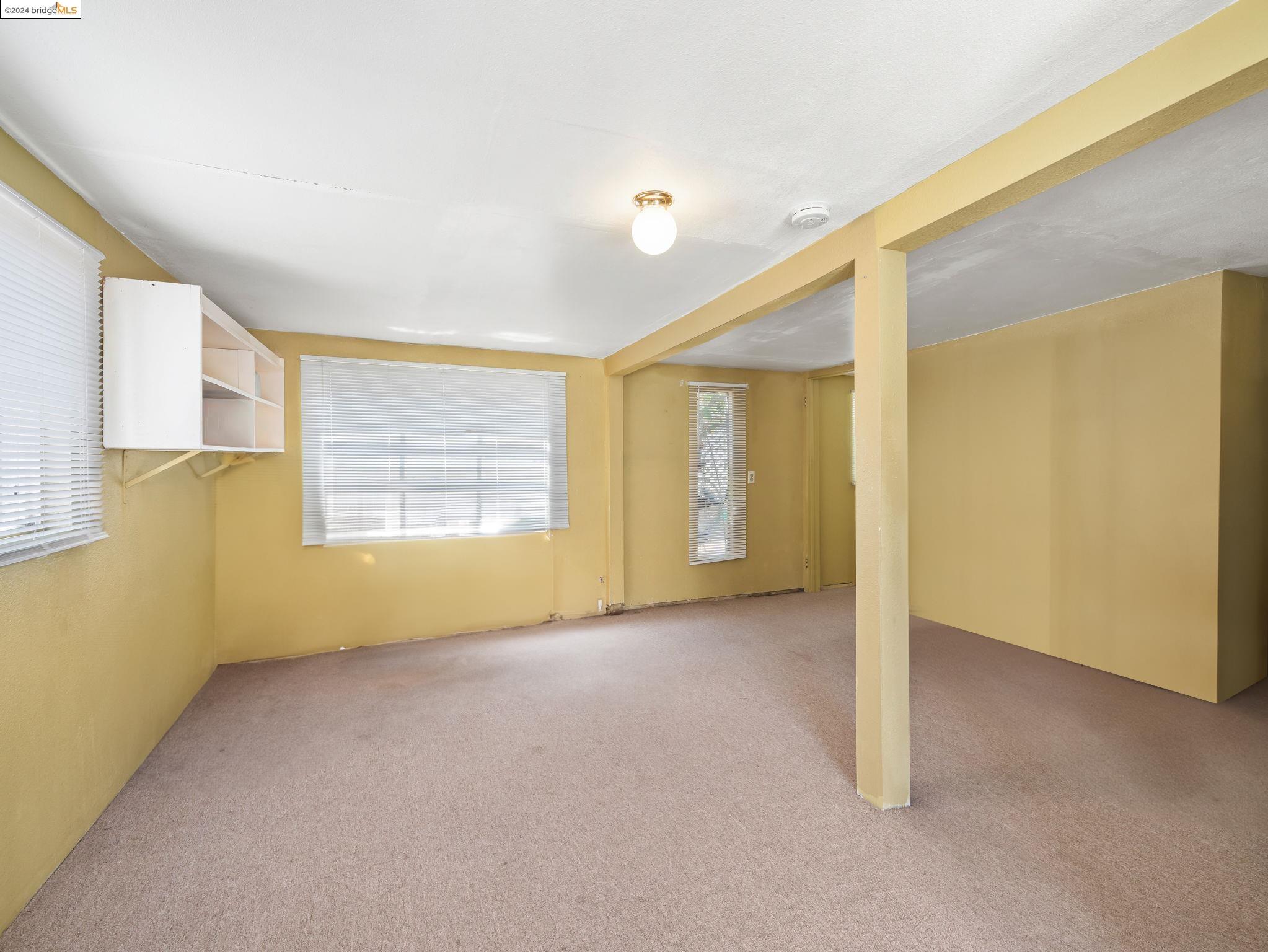 2135 Buena Vista Ave